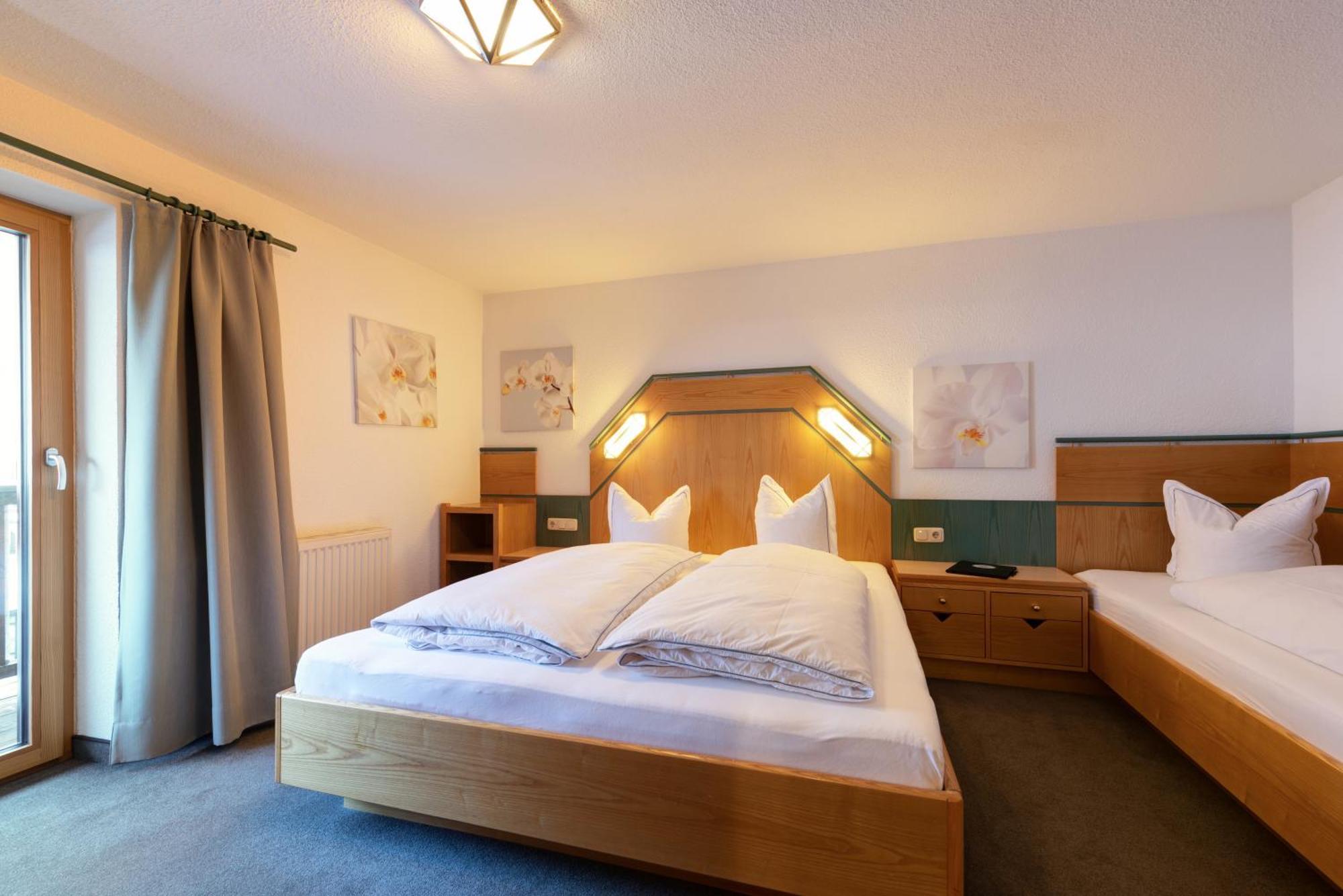 Hotel Pension Kirchplatz Sankt Anton am Arlberg Camera foto